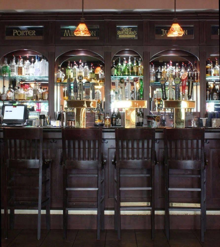 Saint Brendan'S Inn Green Bay Eksteriør billede